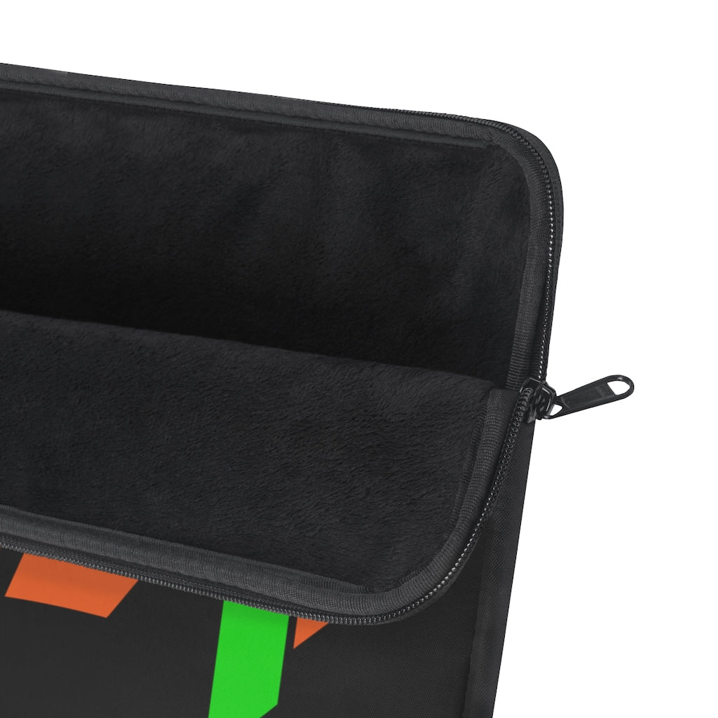 URBN GRLA LAPTOP SLEEVE