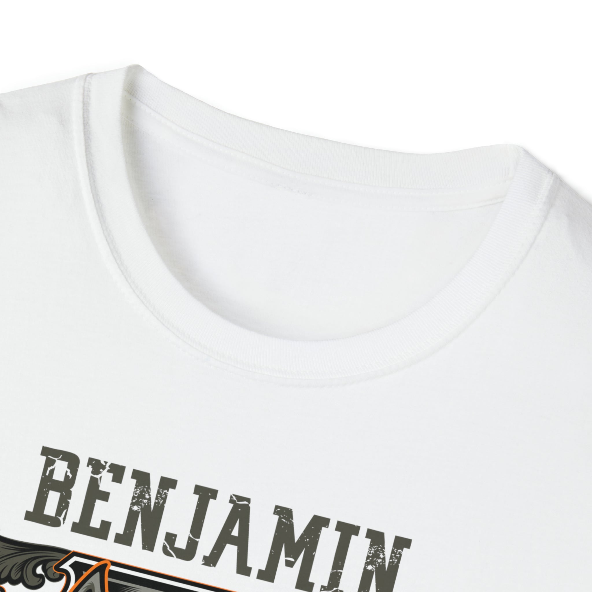 BENJAMIN CREST TEE